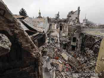 "Rimossi centinaia di corpi...". Così i russi "ripuliscono" il teatro di Mariupol 