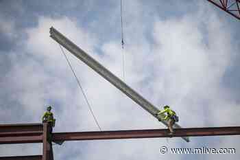 Highest steel beam put in place for new Kalamazoo County Justice Facility - MLive.com