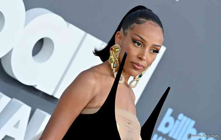 Doja Cat’s “whole throat is fucked” after tonsil surgery