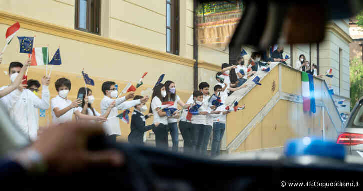 Abusi edilizi, il Comune di Sorrento ordina di demolire una parte di villa Zagara: ha appena ospitato il maxi-forum Ambrosetti per il Sud