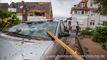 Unwetter in Deutschland fordern erstes Todesopfer - Mutmaßlicher Tornado reißt Kirchen-Spitze in die Tiefe