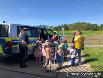 Polizei Herrsching besucht Kindergarten - Radio Oberland