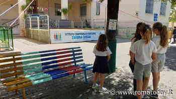 San Basilio: panchine colorate al 'parco dei diritti' della scuola Zaveria Cassia