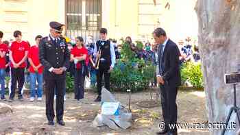 Pozzallo, un albero di prugne in memoria del carabiniere Agosta | Radio RTM Modica - Radio RTM Modica