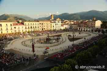 CAVALIERI, DAME E SBANDIERATORI DELLA GIOSTRA CAVALLERESCA DI SULMONA OSPITI A ZOOMARINE | Ultime notizie di cronaca Abruzzo - Abruzzoweb.it