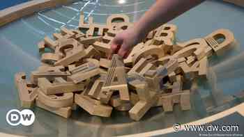 Kaiser, Kasse, Computer: Die Entstehungsgeschichte deutscher Wörter - DW (Deutsch)