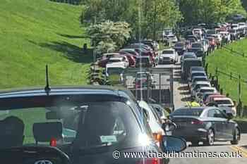 Mounting Dovestone traffic frustration from 'marooned' residents - The Oldham Times