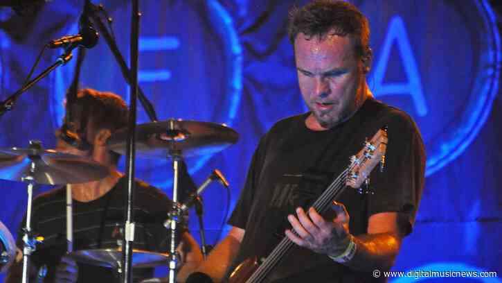 Pearl Jam Cancels Final Two Shows Due to COVID, High School Drummer Plays Final Oakland Show