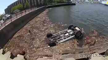 WATCH: Gloucester City, NJ cops rescue woman from submerged car - New Jersey 101.5 FM