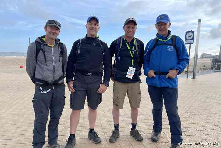 Recordaantal deelnemers aan derde editie van tweede grootste wandeltocht van ons land: “Fijn dat ik dit met mijn twee zonen kan doen”