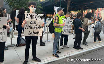 Workers At The Whitney Museum Protest Wages At Gala