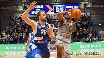 Jena besiegt Paderborn 73:59: Jenas Traum von der Bundesliga lebt! - SportBILD
