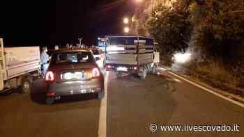Incidente a Positano, turisti effettuano inversione a U causando un tamponamento /foto - Il Vescovado Costa di Amalfi