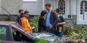 „Das fasst das einen schon an“: Ministerpräsident Wüst besucht Paderborn nach Unwetter