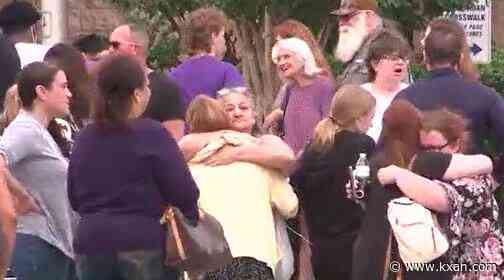 Memorial held for Stony Point student who died cliff jumping