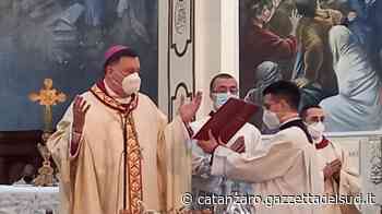 Squillace, Monsignor Maniago presiede la Messa del Crisma: "Sacerdoti, è il vostro giorno" - Gazzetta del Sud - Edizione Catanzaro, Crotone, Vibo
