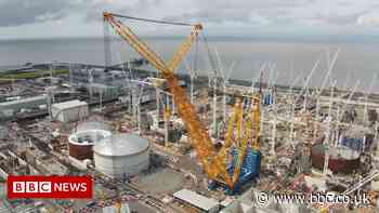 Hinkley Point C delayed by a year as cost goes up by £3bn