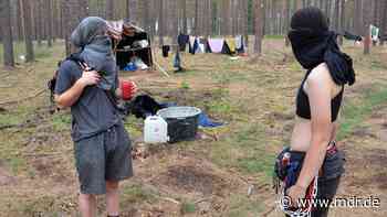 Protestcamp im Losser Forst kontrolliert: 8 Ordnungswidrigkeiten - MDR