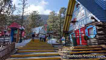 Snow, staffing shortages are affecting Santa Claus in Colorado