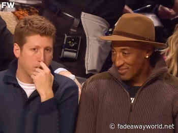One Fan Was Mistaken For Mark Zuckerberg While Talking To Scottie Pippen During A Chicago Bulls Game - Fadeaway World