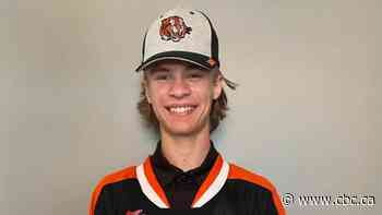 14-year-old Yukoner chosen 1st overall in Western Hockey League draft - CBC.ca