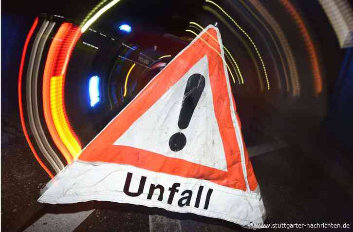 A81 bei Tauberbischofsheim: Laster verliert nach Unfall 150 Liter Diesel auf Autobahn - Stuttgarter Nachrichten