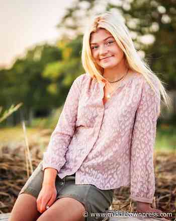 Deep River, Old Saybrook students win $3,000 Middlesex Bar Association scholarships - Middletown Press