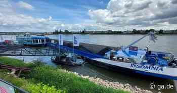 Bonn: Frachtschiff fährt gegen Moby Dick - General-Anzeiger Bonn