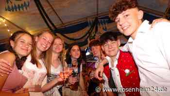 So schön war die „Volksfest-Party“ beim Frühlingsfest in Großkaro
