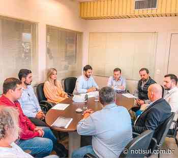 Vereadores e chefe do poder Executivo de Capivari de Baixo alcançam liberação de R$ 5 milhões com o governo do Estado para execução de obras - Notisul