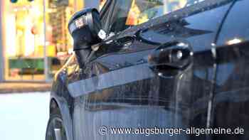 Geparktes Auto beschädigt und dann geflüchtet