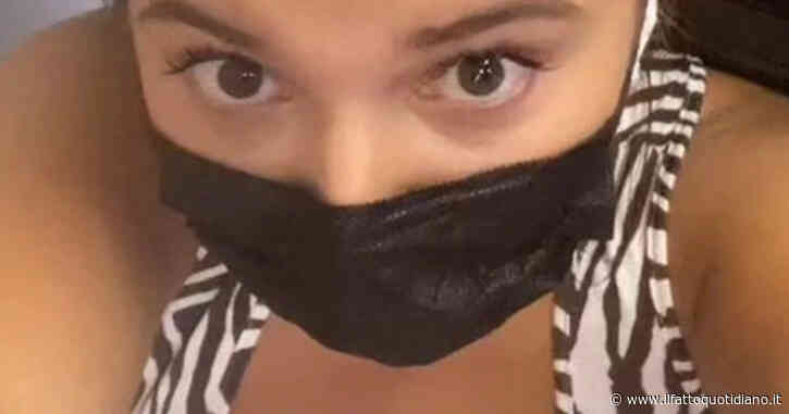 “Copriti il seno o scendi dall’aereo”: il video postato su TikTok. Ecco cosa è accaduto