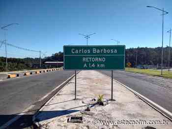 DNIT atende pedido e instala placas no acesso à Carlos Barbosa - Estação FM