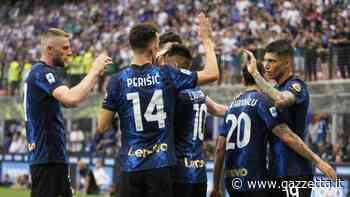 L'Inter ne fa tre alla Samp. Lo scudetto è andato, ma San Siro canta e ringrazia