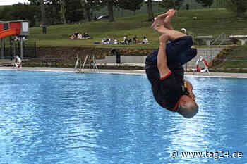 Chemnitz: Bürgermeister eröffnet Freibad in Mittelsachsen mit Salto-Sprung - TAG24