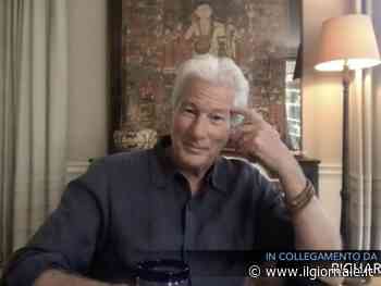 "Sofferenza fisica estrema...". Richard Gere da Fazio torna sulla passerella su Open Arms