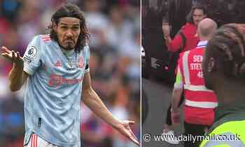 Edinson Cavani caught swearing at fans after Man United lose against Crystal Palace