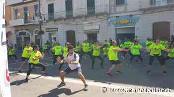 Cuffie e adrenalina, esplode lo Street Workout: il fitness musicale all'aperto - Termoli Online