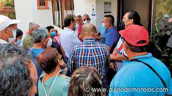 Frente a desdén de Urióstegui, se manifiestan trabajadores jubilados de Cuernavaca - Diario de Morelos