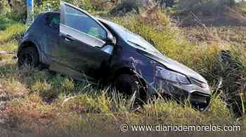 Se sale del camino conductora en carretera Cuautla-Cuernavaca - Diario de Morelos