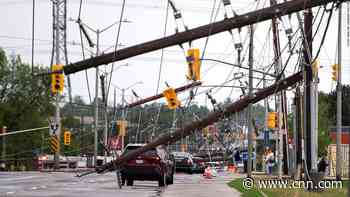 5 dead and hundreds of thousands without power after severe storms in Canada