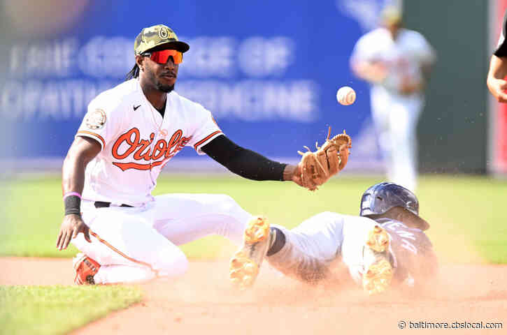 Odor Leads Orioles Past Rays 7-6 In 11 Innings