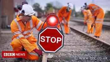 Rail unions vow to fight government strike threat