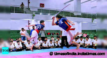 Martial arts display enthrals audience - Times of India