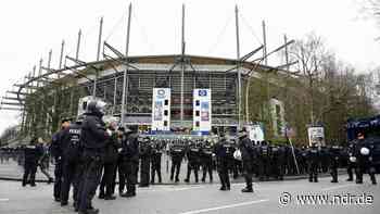 HSV - Hertha BSC als Hochrisikospiel: Polizei ist vorbereitet - NDR.de