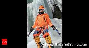 Teacher from WB climbs Everest, to attempt Lhotse