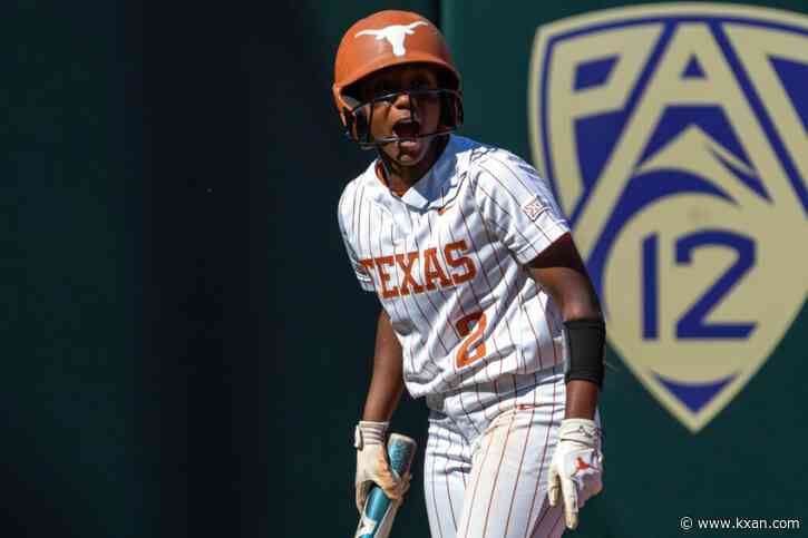 Texas softball upsets No. 13 Washington, advances to super regionals