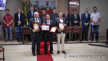 Evandro Leitão, Fernando Santana e Raimundão são homenageados pela Câmara de Juazeiro do Norte - Site Miséria