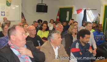 Urgence sportive et urgence sociale se croisent au Saint-Brieuc Football Ouest . Sport - Maville.com