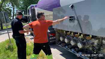 Polizei kontrolliert Lkw auf der A5 bei Bruchsal - SWR Aktuell